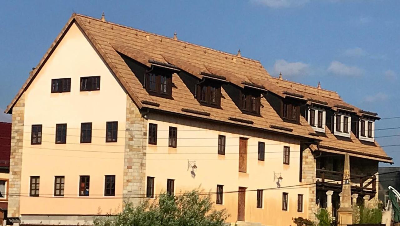 Ferienwohnung Penzlin Im Rittergut Leppersdorf Bei Dresden Wachau Exterior photo